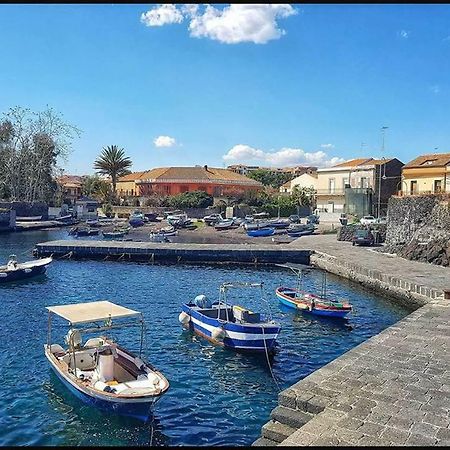 Cozy Apartment By The Sea Acireale Ngoại thất bức ảnh