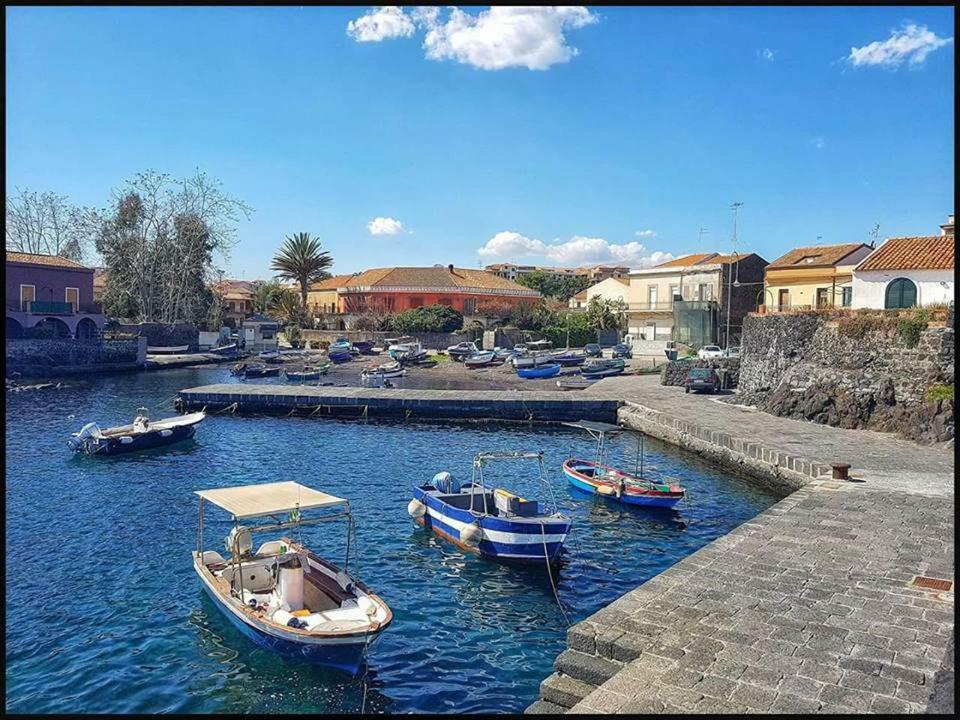 Cozy Apartment By The Sea Acireale Ngoại thất bức ảnh