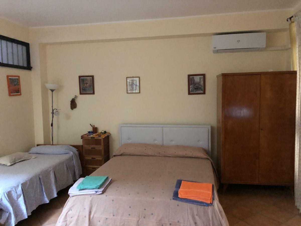 Cozy Apartment By The Sea Acireale Ngoại thất bức ảnh